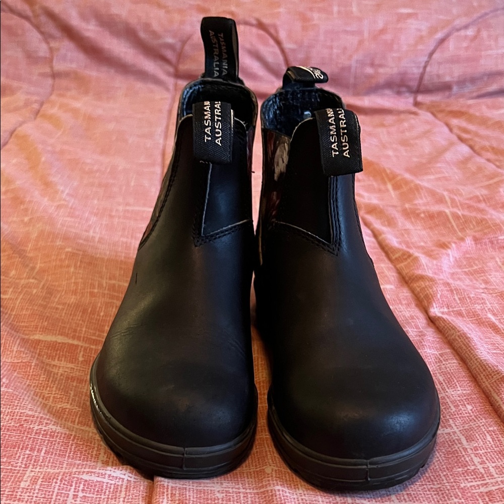 Blundstone Black Leather Ankle Boots